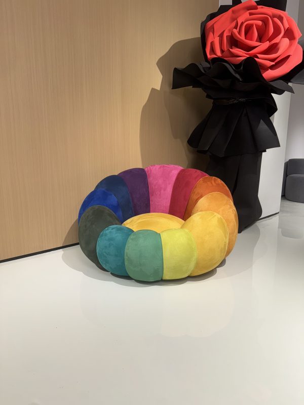 B-010 RAINBOW CHAIR