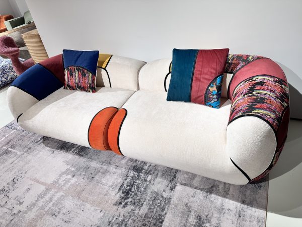 B-209 FOAM SOFA